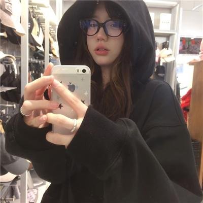 左轮手枪莉莉